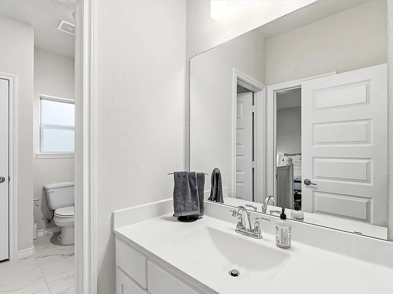 320 Moonvine Dr — Photo 15