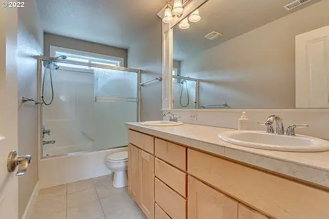 352 SE 70th Ave — Photo 10