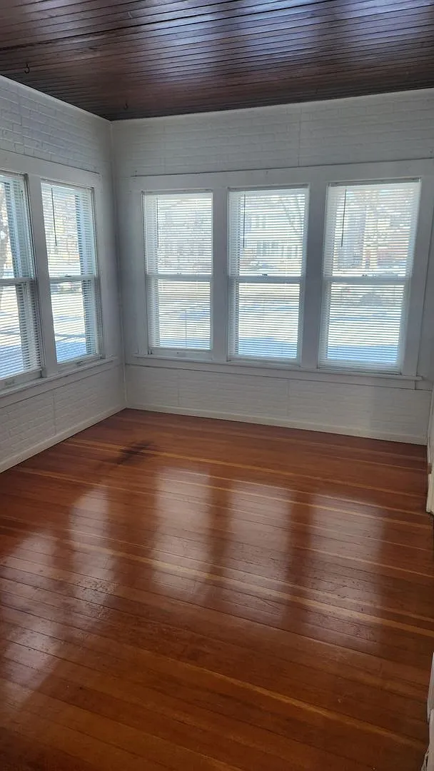 Historic, recently updated single-family home for rent on the northside — Photo 4