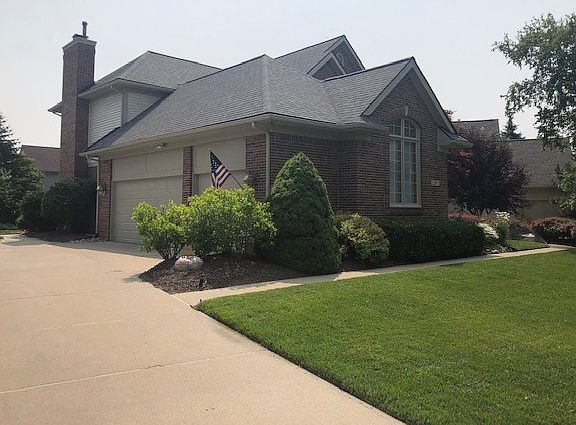 3rd image of 291 Highlands Dr