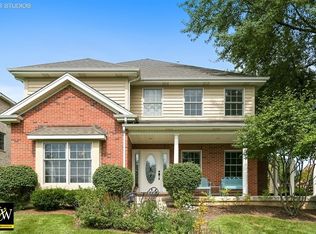 122 Holly Ave, Darien, IL