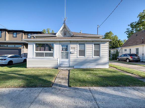 2nd image of 304 Jarvis St