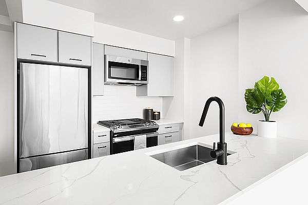 1st image of 1101 President St #615