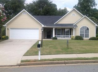 655 Ashford Cove Dr, Lilburn, GA 30047
