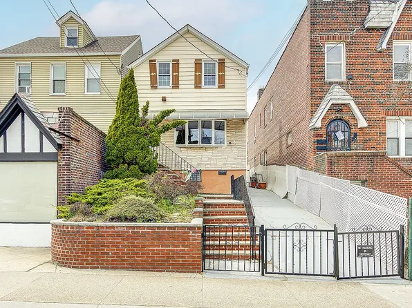 53-74 69th St, Flushing, NY 11378