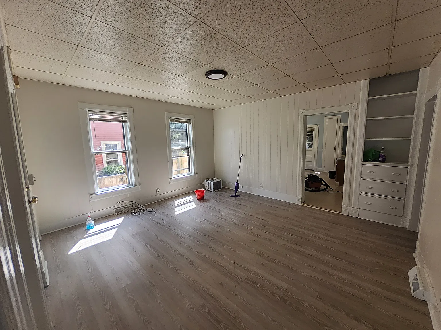 4 bed, 1100 sqft, $2,350 — Photo 4
