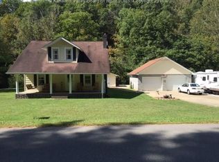 3915 Thorofare Rd, Clendenin, WV 25045