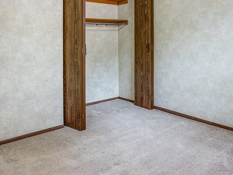 Brunswick Apartments — Photo 10
