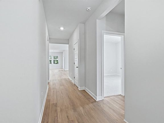 5th image of 1025 Southwell Dr