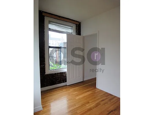 Rented by DSA Realty | media 11