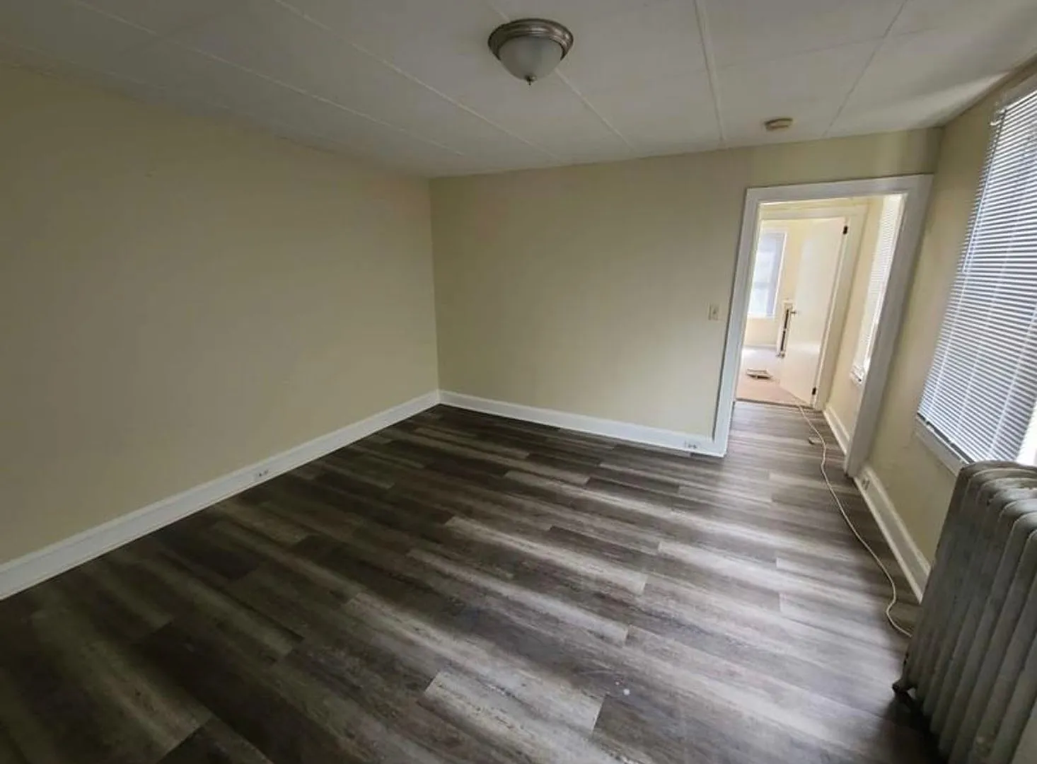 274 S Loudon Ave — Photo 3