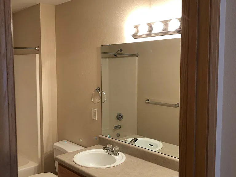 135 Bailey Cir — Photo 4