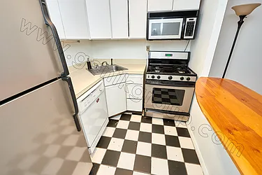 Rented by Genik Group Corp