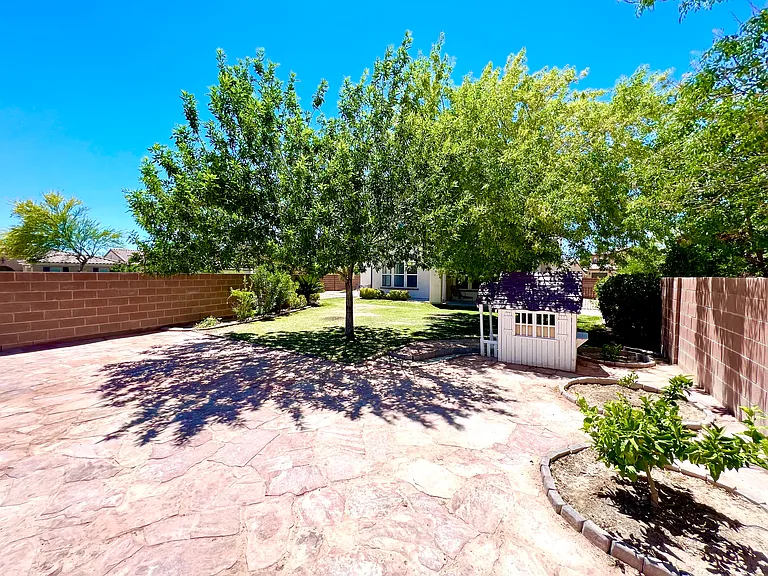 7140 Charter Crest St — Photo 96
