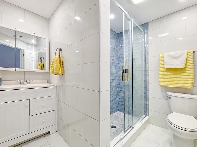 22 Engle St #17 — Photo 1