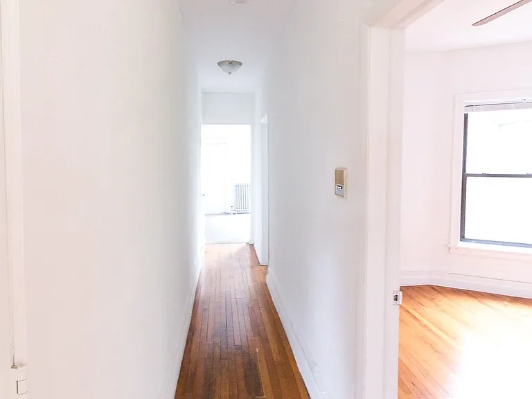1515 E. 54th Street — Photo 33