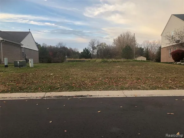 42482 N Cumberland Dr #46, Van Buren Township, MI 48111