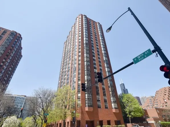 899 S Plymouth Ct APT 1104, Chicago, IL 60605