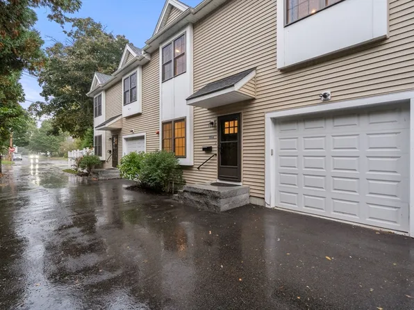 306 Franklin St #A, Framingham, MA 01702