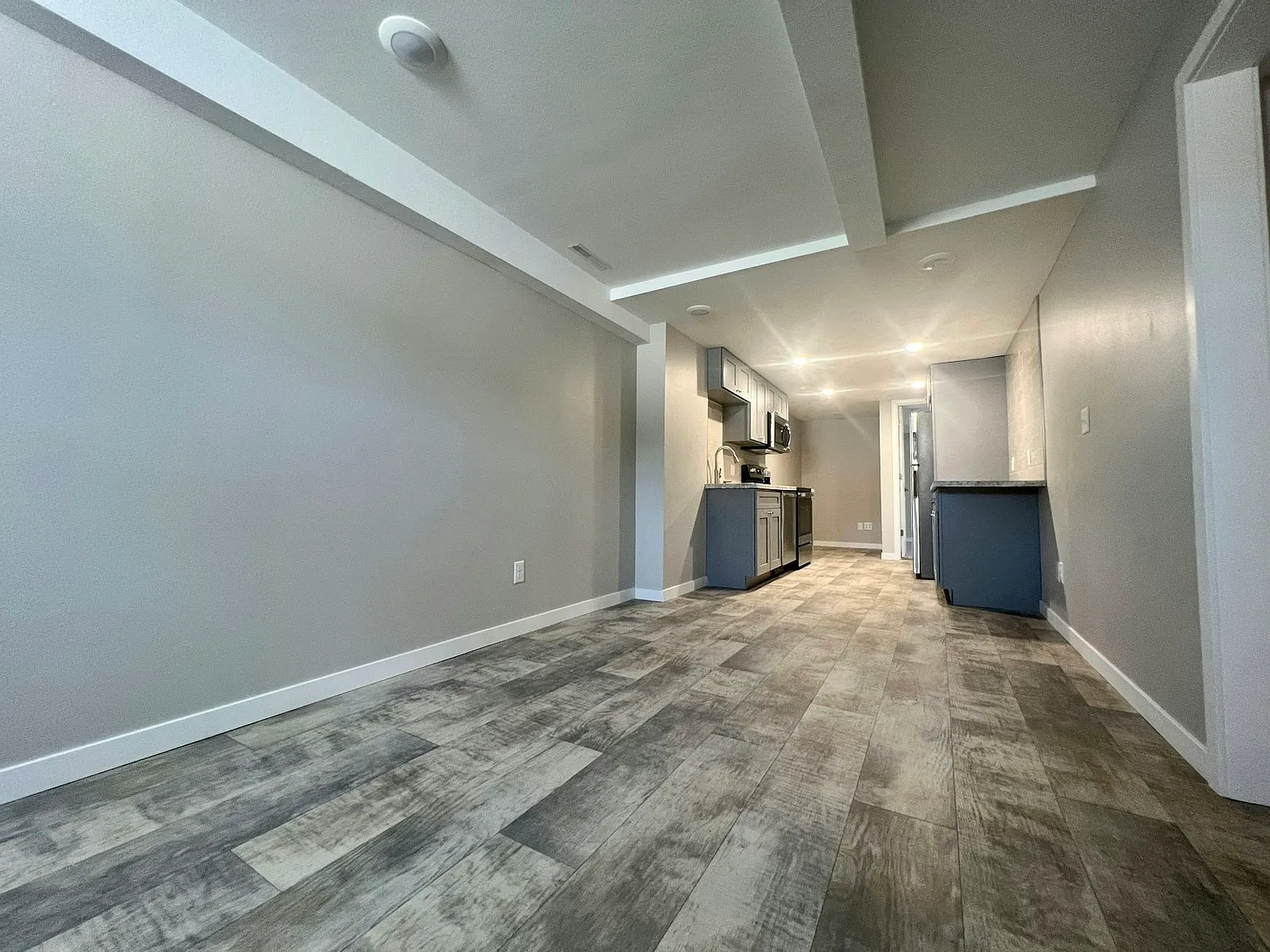 123 Lloyd Street North, Unit 2 — Photo 2