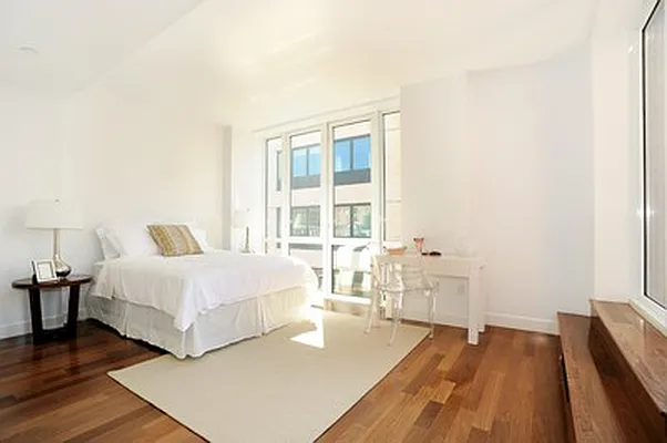 Sold by Citi Habitats | media 43