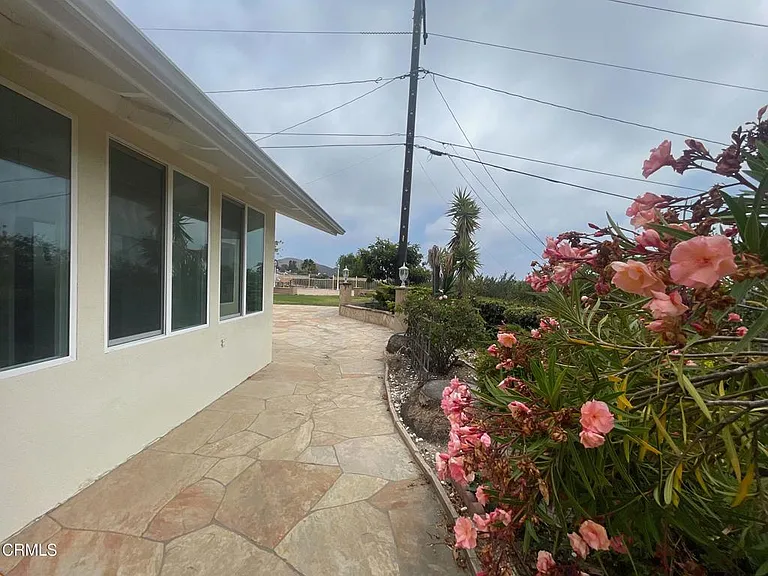 1148 Colina Vis — Photo 27