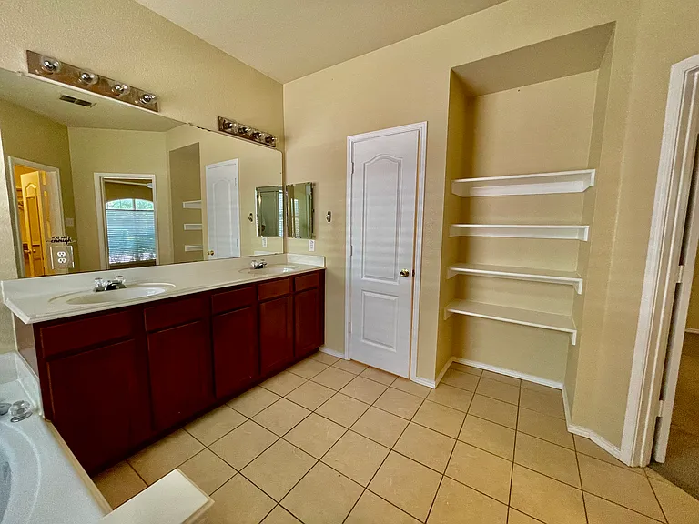 1535 Silver Spur Dr — Photo 8