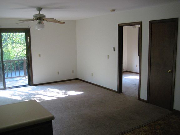 4th image of 64 Summer St #64