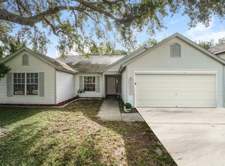 1456 River Oaks Dr, Tarpon Springs, FL 34689