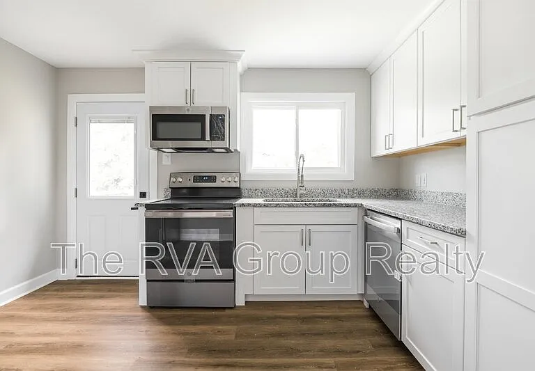 1915 Miller Ave #2 — Photo 15