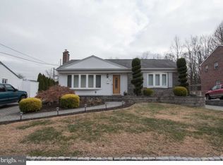 902 Primos Ave, Secane, PA 19018