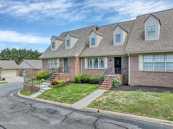 4th image of 2028 Cochran Pl