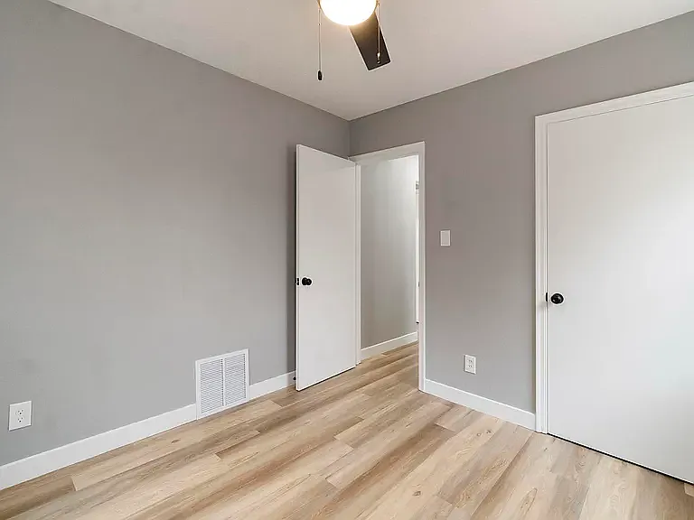 2041 S Cleveland St — Photo 14