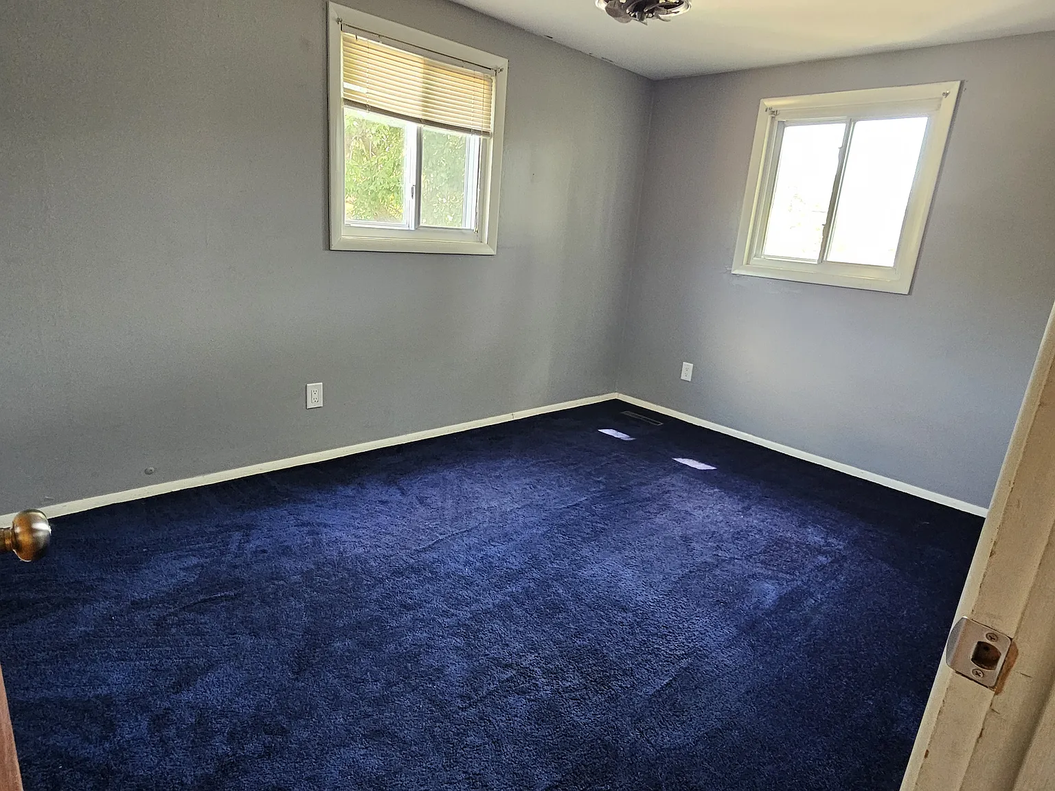 927 Piper Dr — Photo 3