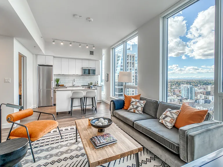 1229 Macleod Trl SE — Photo 31