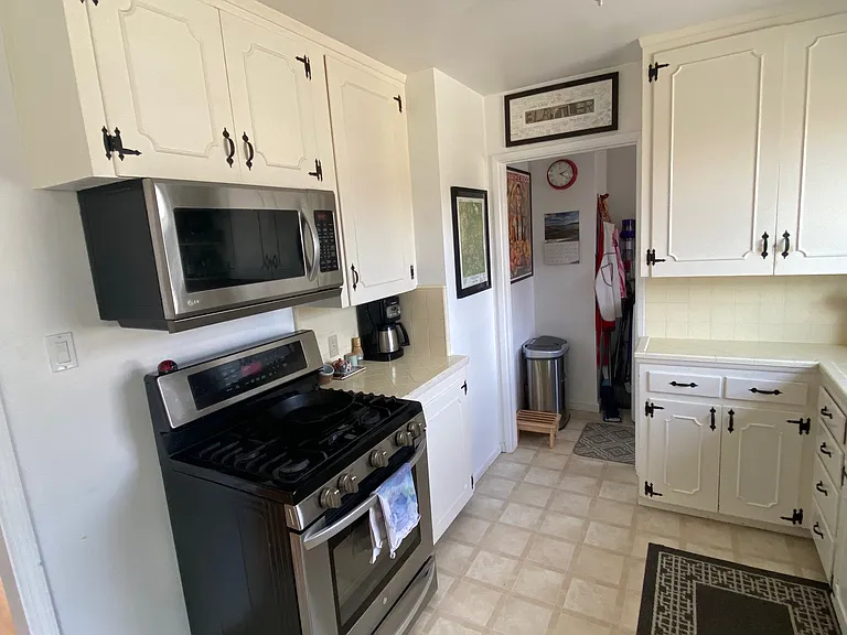 908 Sandalwood Ave — Photo 9