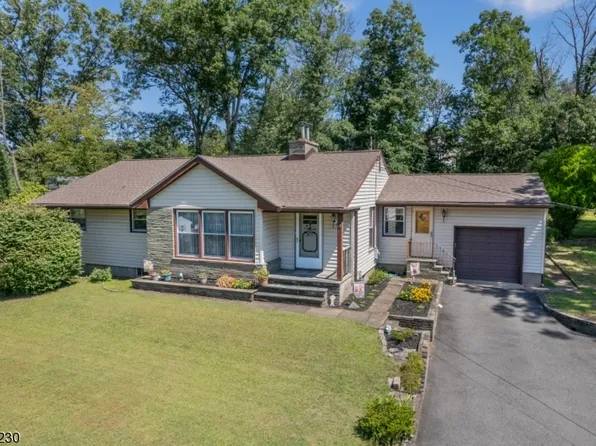 18 Woodmont Rd, Montville Twp., NJ 07058