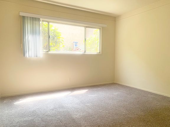 4th image of 3754 Vinton Ave #8A