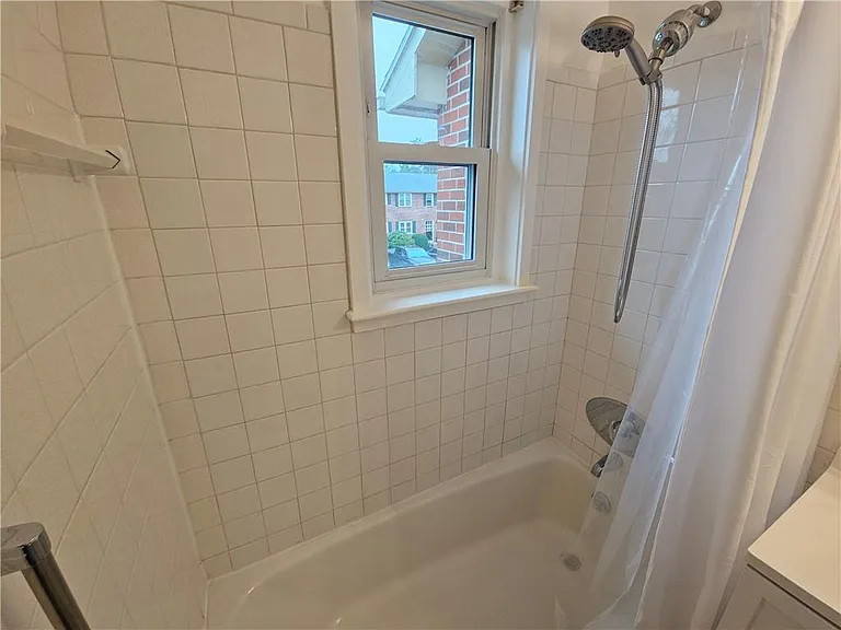 70 Carroll Ave #1004 — Photo 31