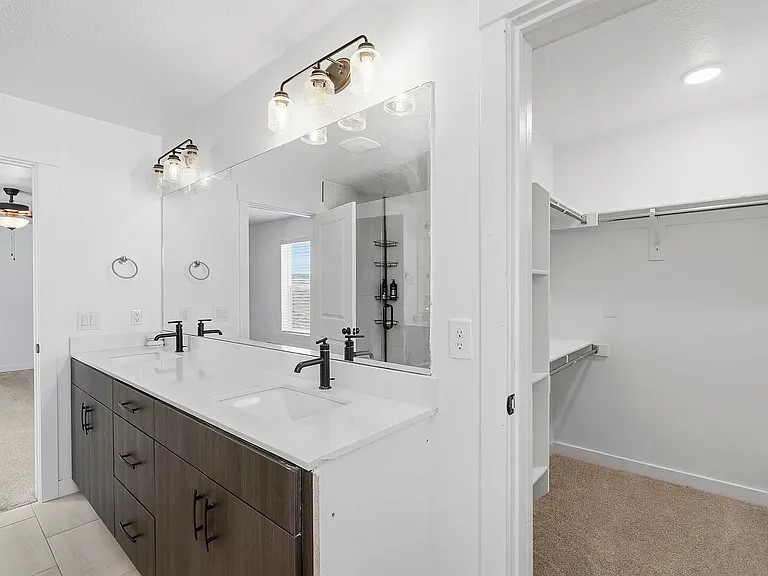 244 N 200 E — Photo 7