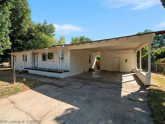 2nd image of 7501 Cheryl Ln