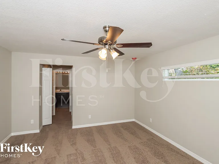 1161 Pluto St SE — Photo 7