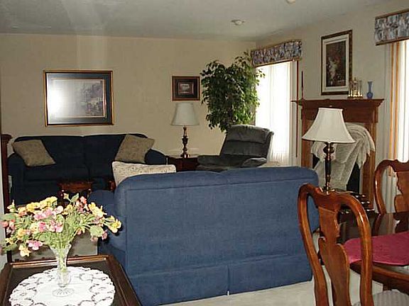 5th image of 1155 Meadow Ln