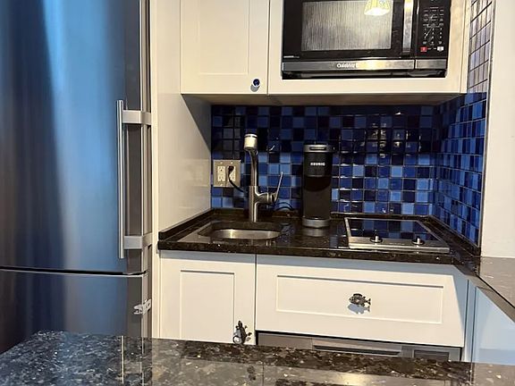 4th image of 57 Thompson St APT 5D