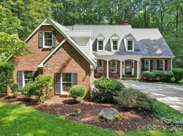 17924 Pages Pond Ct, Davidson, NC 28036