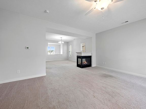 5th image of 7947 Ashenden Dr