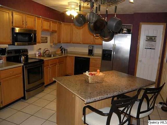 Home for Sale in Quincy, IL $149,900