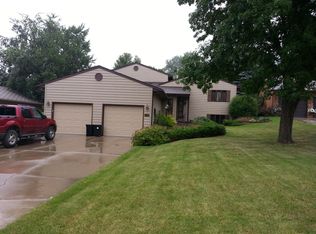 1309 12th St SW, Minot, ND 58701