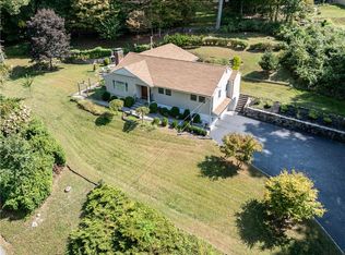 45 Stonehouse Rd, Somers, NY 10589