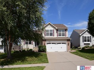 19622 W St, Omaha, NE 68135